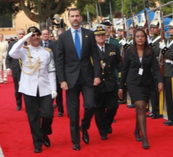 Su Alteza Real el Príncipe de Asturias a su llegada a la Asamblea Nacional de la República del Ecuador